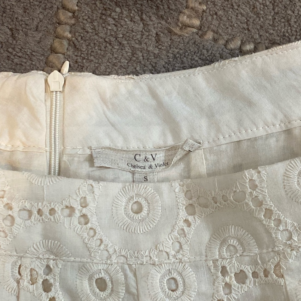 2 piece crochet lace shorts & top set juniors - Picture 4 of 4